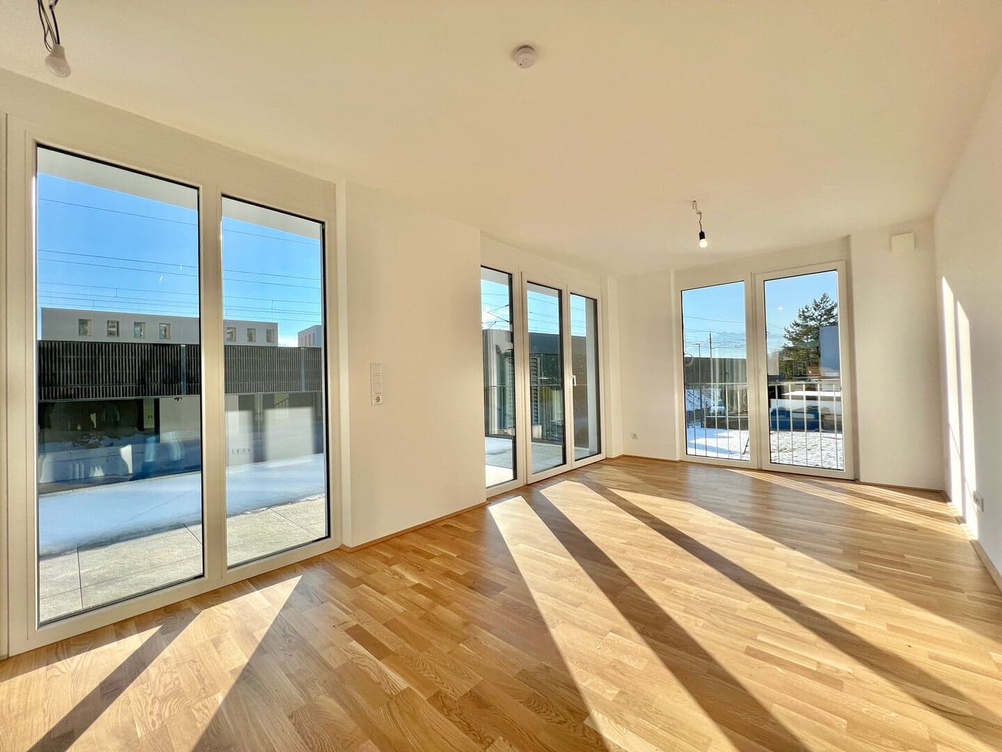 Perfekte 2 Zimmer Terassenwohnung inkl. Garagenplatz